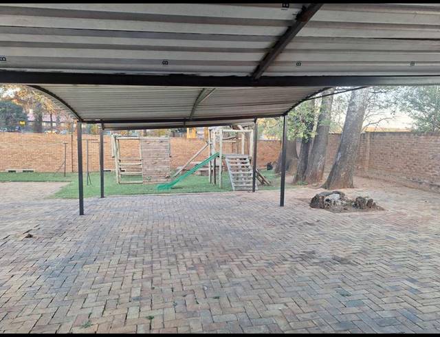 2 BEDROOM APARTMENT FOR SALE IN FLORIDA